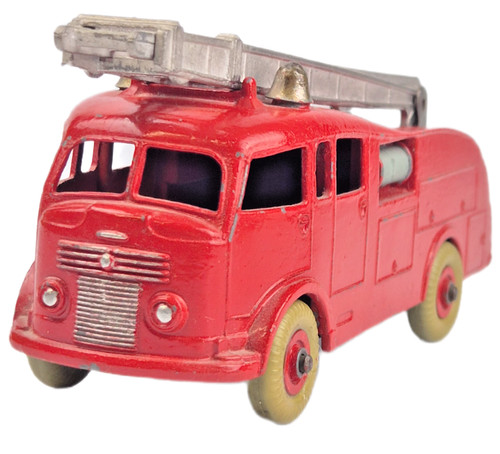 Dinky toys 555 commer - toys,