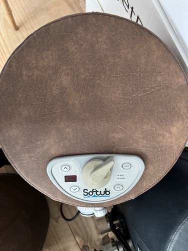Softub legend 220 - softub, person