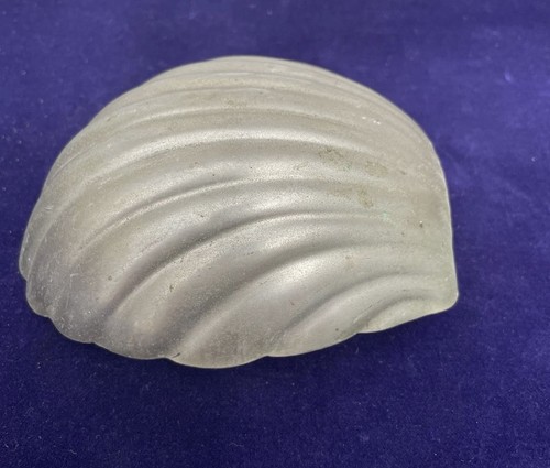 Art deco metal clam - clam, shell