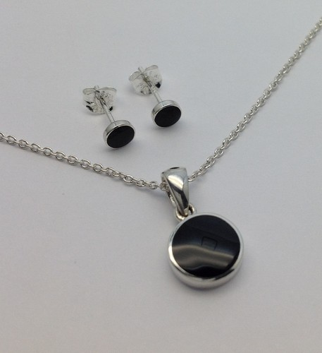 Whitby jet and silver - whitby,