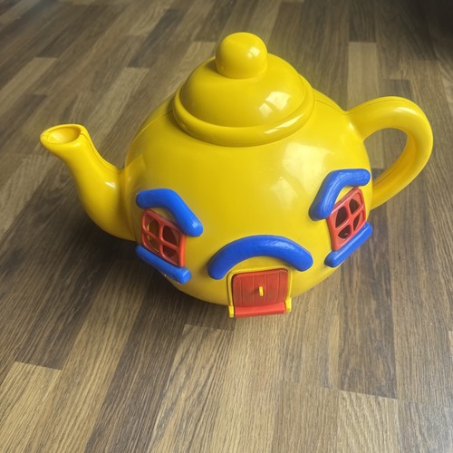 Bluebird big yellow teapot - bluebird,