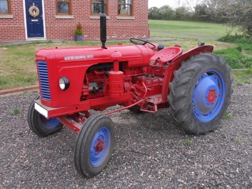 David brown 900 tractors - brown,
