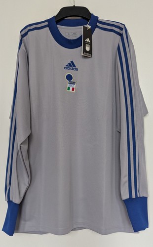 Bnwt medium italy - bnwt,