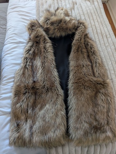 Ladies medium faux fur gilet - medium,