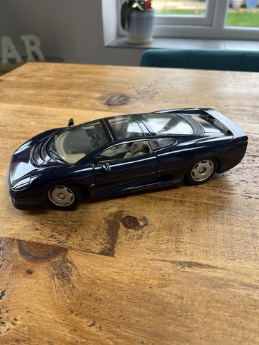 Maisto jaguar xj220 - maisto,