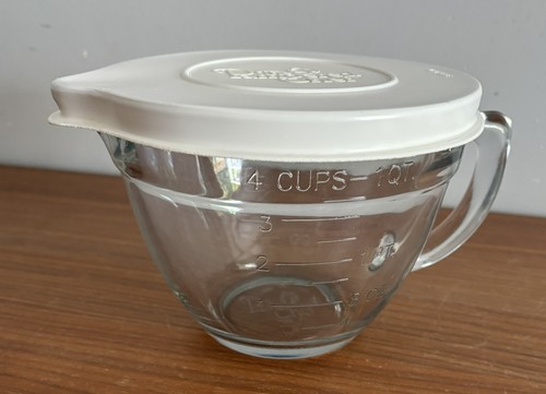 Pampered chef glass - pampered,