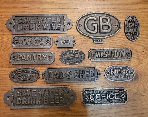 Cast iron door - -, wall