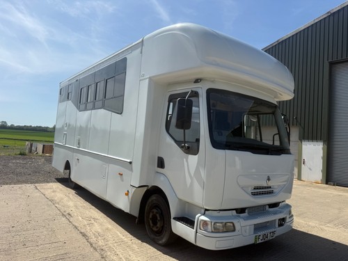 Race truck motorhome renault - truck,