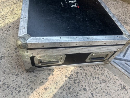 Flight case fits soundcraft - flight,