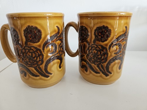Set vintage brown mugs - 2,