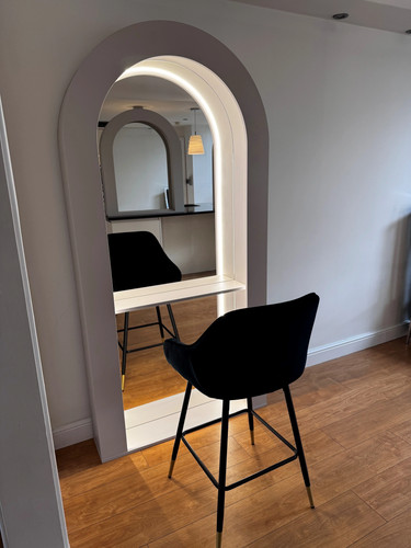 Arch curved salon - salon, mirror