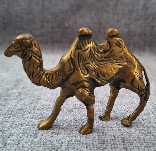 Vintage solid brass camel - brass,