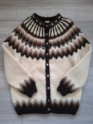 Handknitted wool cardigan the - handknitted,