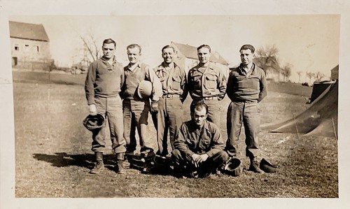 Ww2 era photo - era, american