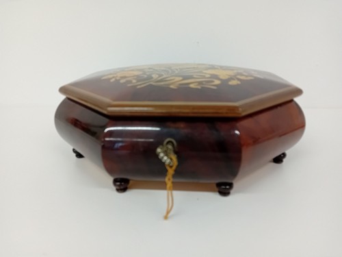 Reuge vintage wooden music - wooden,