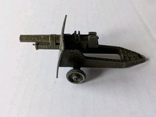 Vintage Britains Ltd ( Metal Spring)  25 Pounder Field Gun 1950s Olive Green