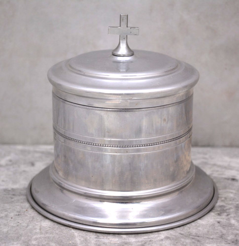Vintage host box storage - vintage,