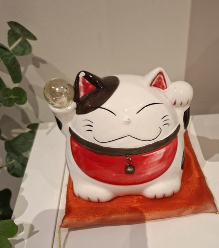 Japanese ceramic lucky - japanese, cat