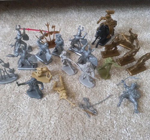 Vintage plastic soldiers - vintage,