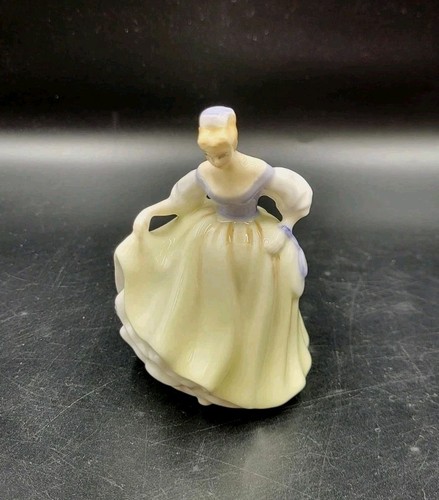 Vintage royal doulton fair - royal, "fair