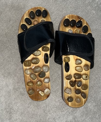 Acupuncture stone shoes - shoes, with