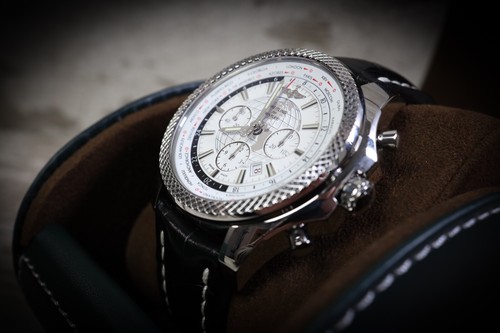 Breitling bentley b05 unitime - bentley,