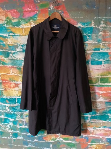 Aquascutum folds into lovely - (folds,