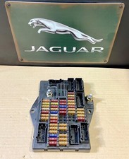 2004 JAGUAR XJ X350 FUSE BOX IN DRIVERS FOOTWELL - RHD