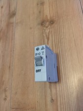 WYLEX 10 AMP MCB - PUSH PLUG