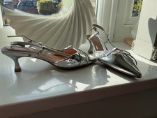 New Look womens size 7 silver