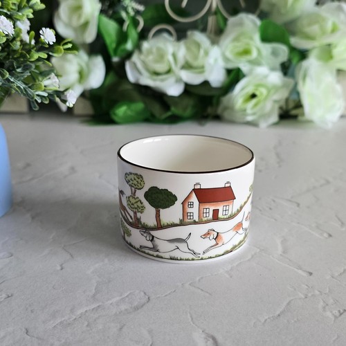 Wedgwood hunting scenes round - scenes,