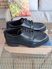Clarks Shoes Odd Sizes Right