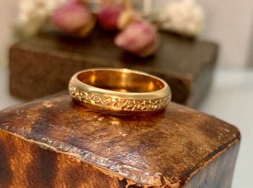22ct gold orange blossom band - orange,