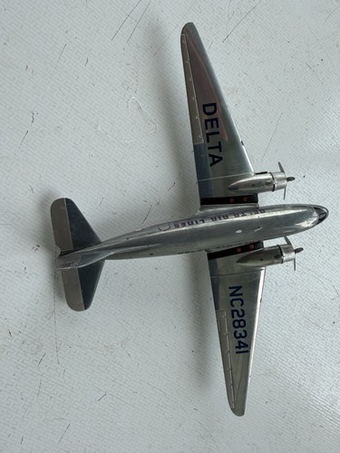 Gemini jets douglas - dc-3, delta
