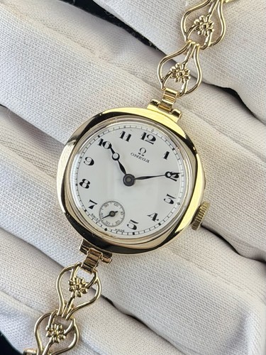 Vintage omega - gold),