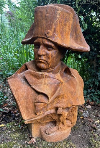 Large cast iron bust - large,