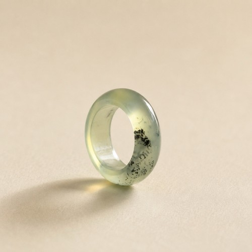 Green clear jade band ring - green,