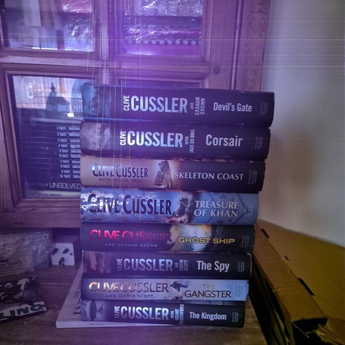 Clive cussler hardback - clive,