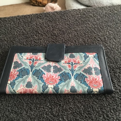 Vintage liberty london purse - london,