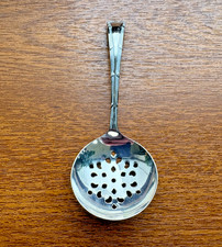 Yeoman Plate EPNS Sugar Sifter