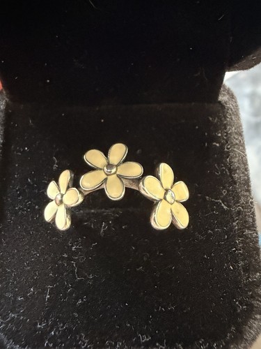 Pandora darling triple - triple, daisy