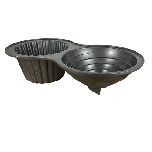 Wilton giant cupcake pan - giant,