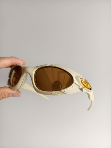 Oakley vintage 90s plate - oakley,