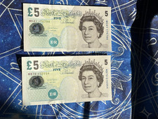 £5/ Chris Salmon /Five Pound