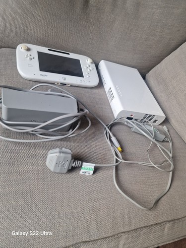 White 8gb nintendo wii - 8gb, u