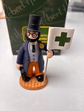 ROBERT HARROP 'BEES BY THE BAKERY' CAMBERWICK GREEN DR MOPP FIGURE CG84LE, BOXED