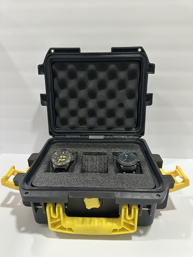 Invicta batman watch case with - case,