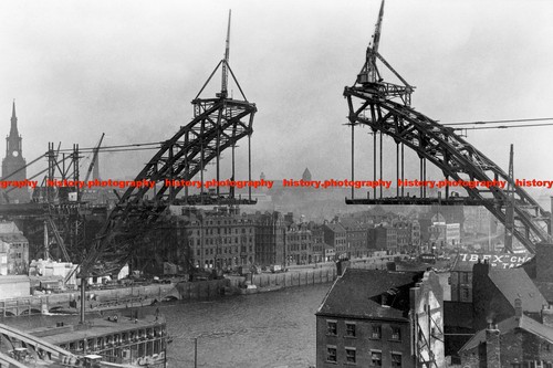F015700 tyne bridge under - f015700,