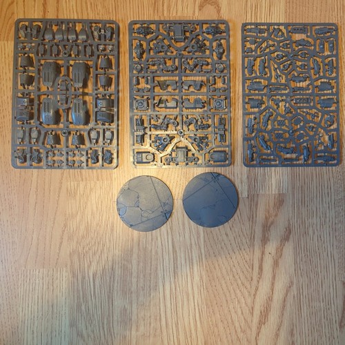Adeptus titanicus legions - titanicus/,