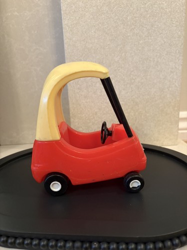 Little tikes dollhouse - tikes,